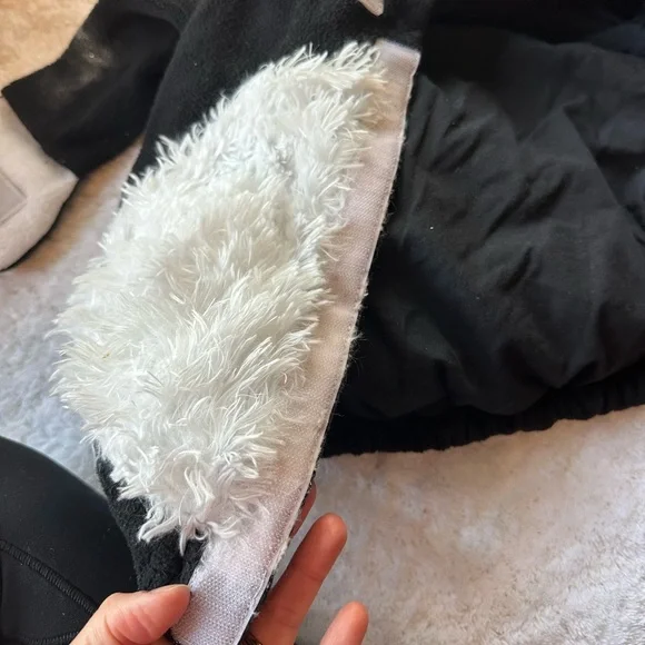 LIL STINKER SKUNK COSTUME - Picture 7 of 12